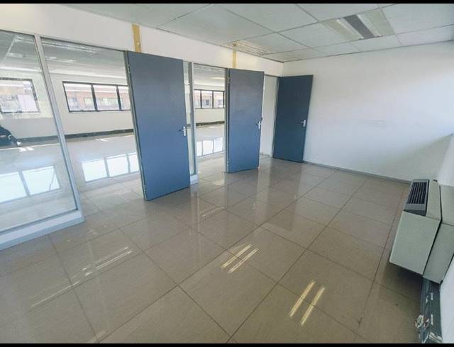 BUSINESS PROPERTY TO RENT IN RANDJESPARK